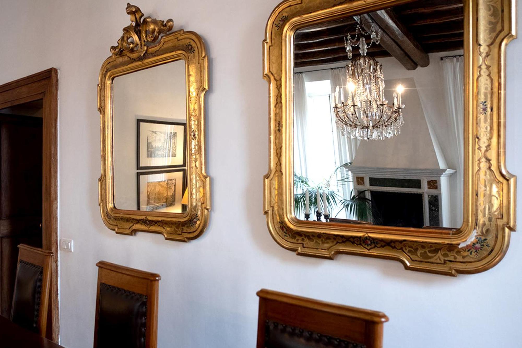 Romac Leone Apartment