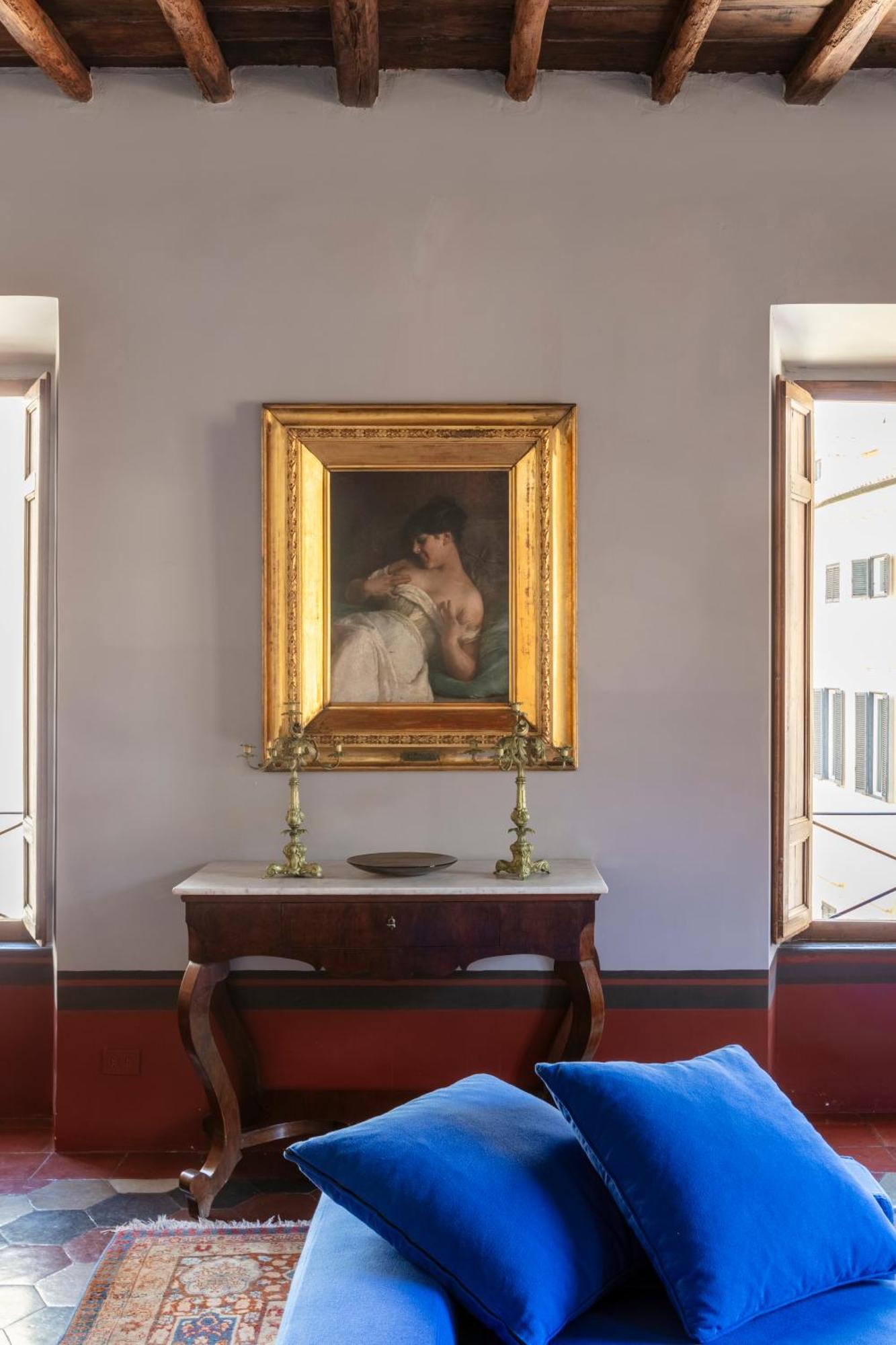 Romac Leone Apartment *